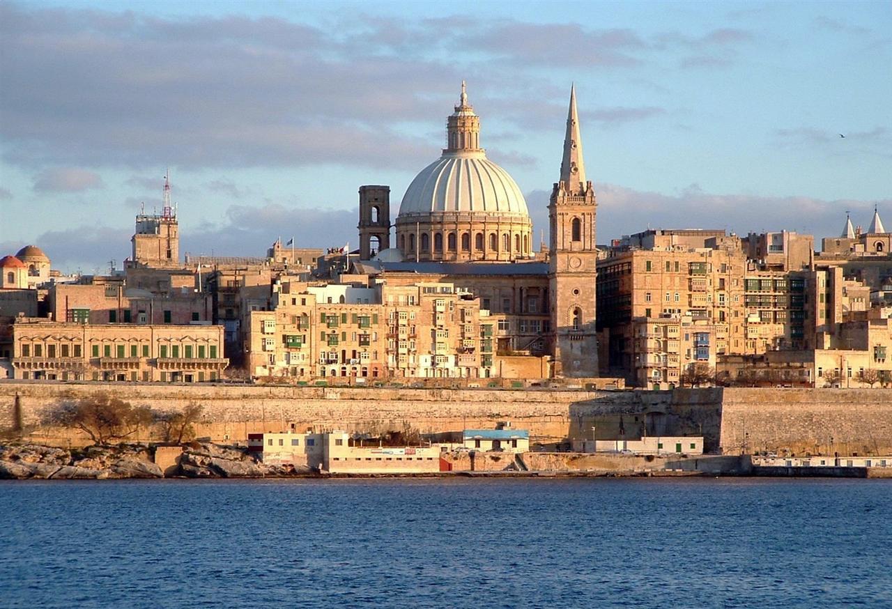 La Rive Apartment Sliema Dış mekan fotoğraf